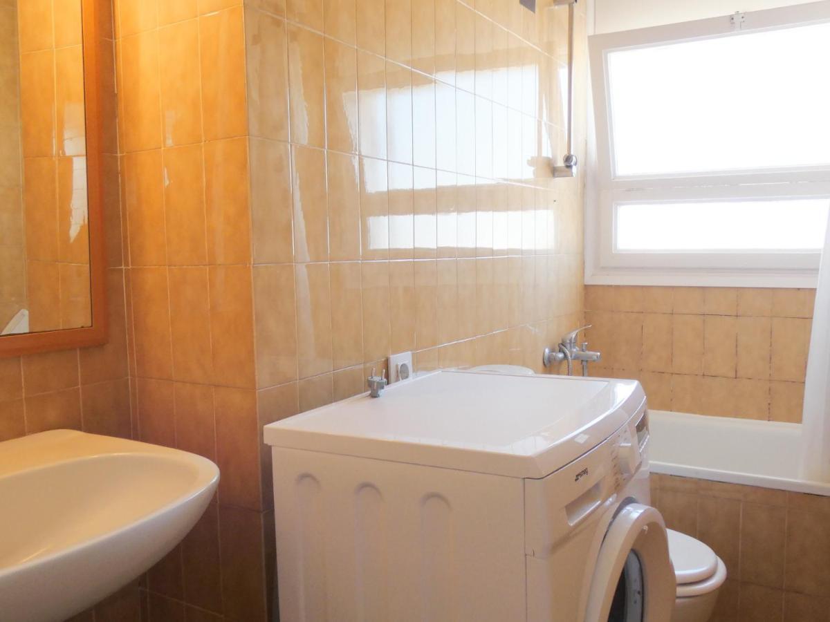 Bora 4-D Apartment Росес Екстериор снимка